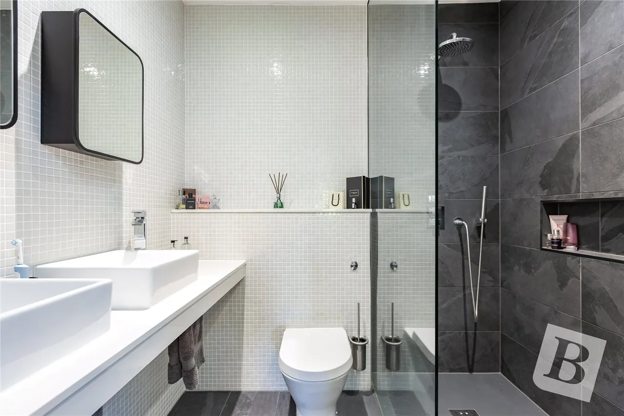 Hillside Walk, Brentwood, CM14, photo 23