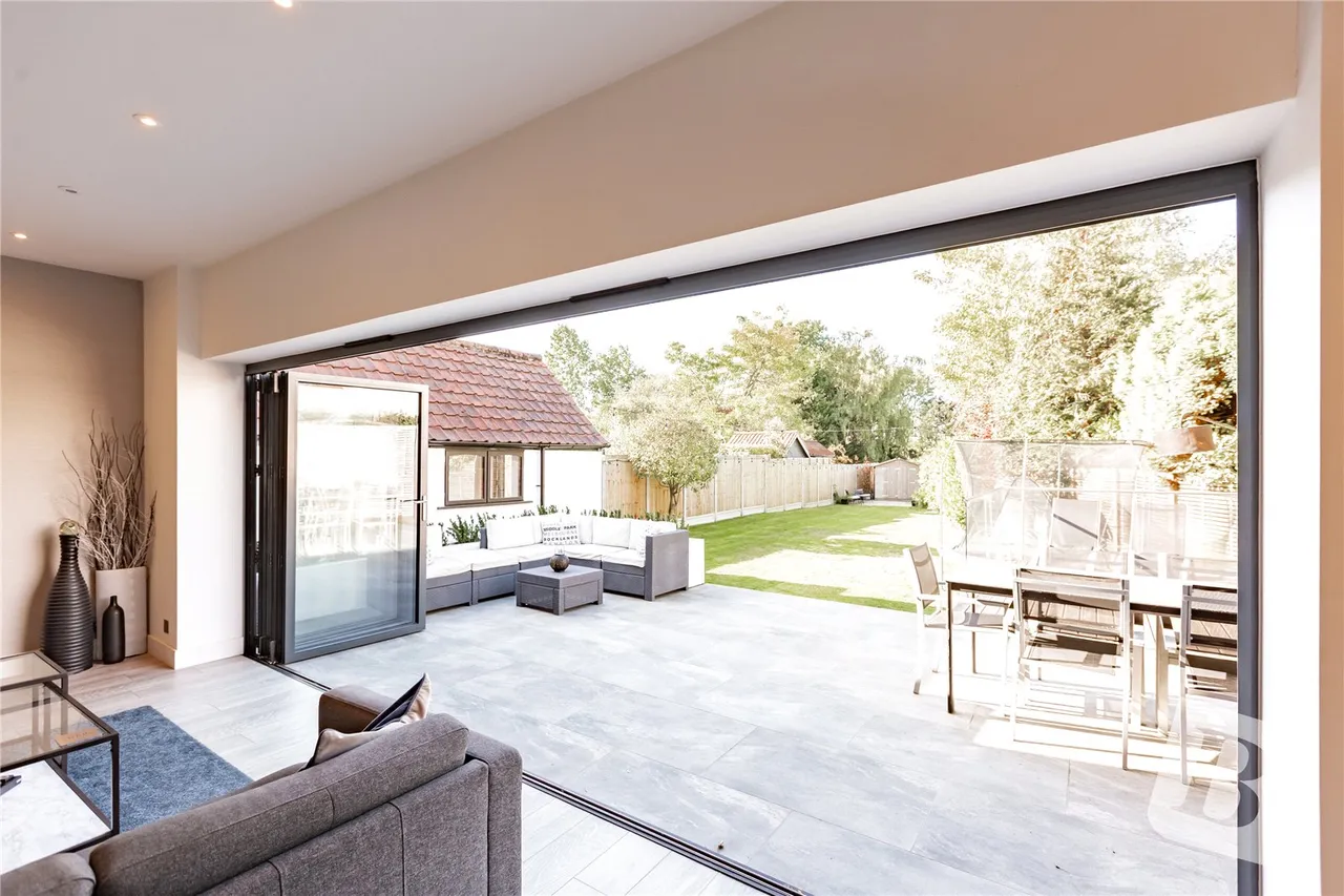 Hillside Walk, Brentwood, CM14, photo 12