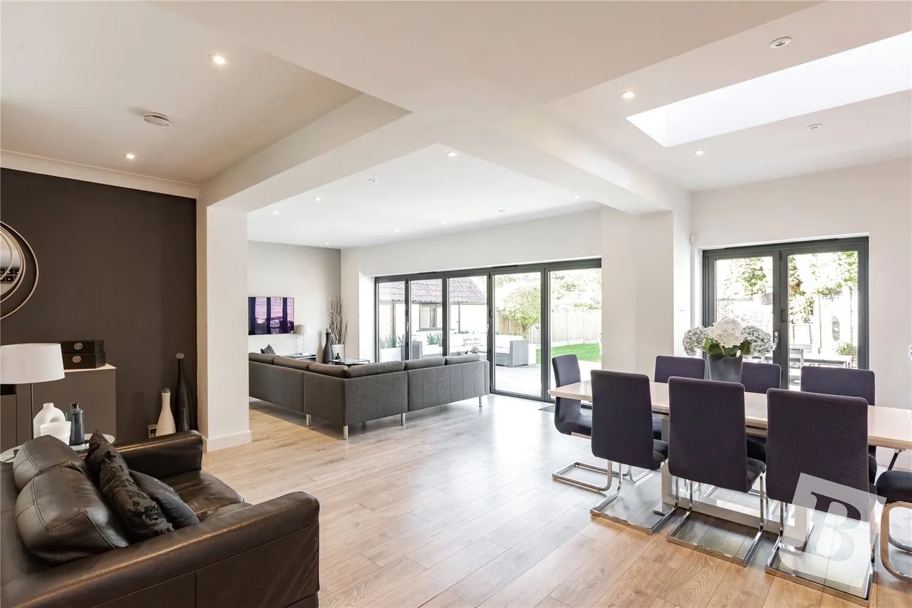 Hillside Walk, Brentwood, CM14, photo 4