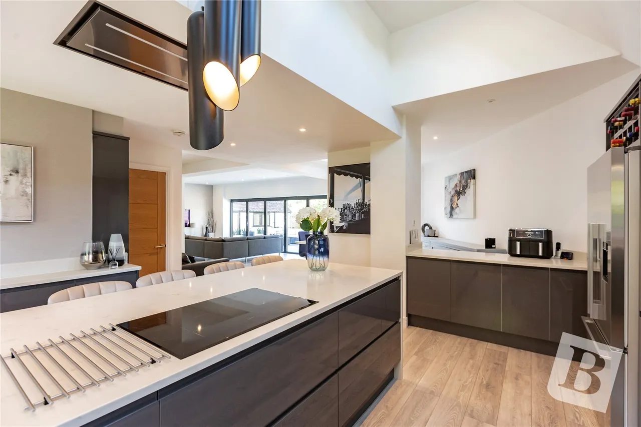 Hillside Walk, Brentwood, CM14, photo 9