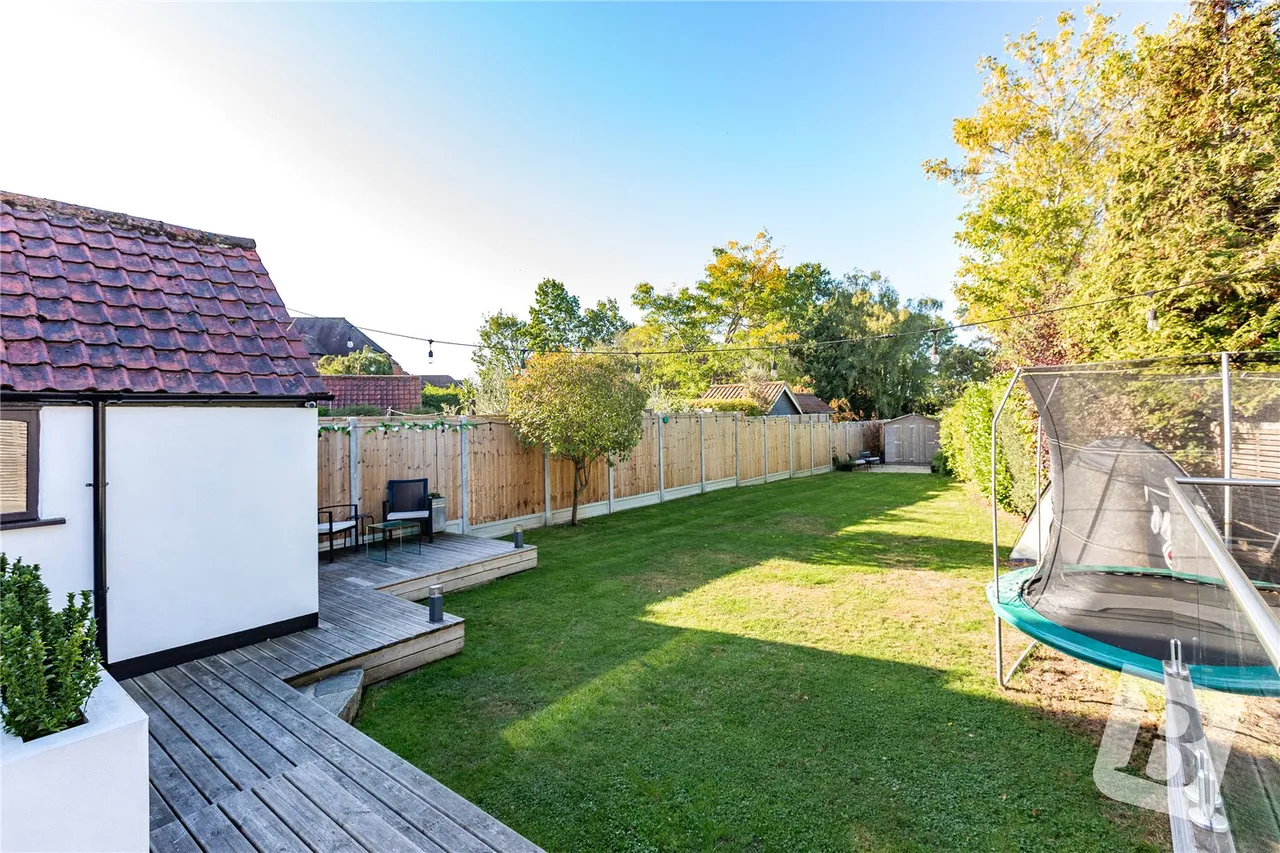 Hillside Walk, Brentwood, CM14, photo 37