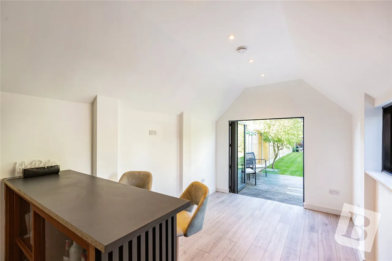 Hillside Walk, Brentwood, CM14, photo 34