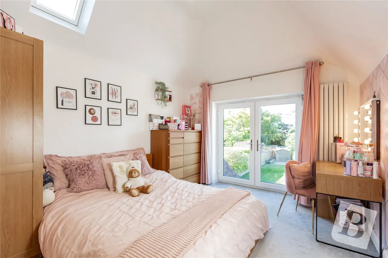 Hillside Walk, Brentwood, CM14, photo 24