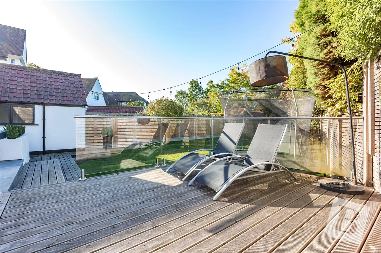 Hillside Walk, Brentwood, CM14, photo 41