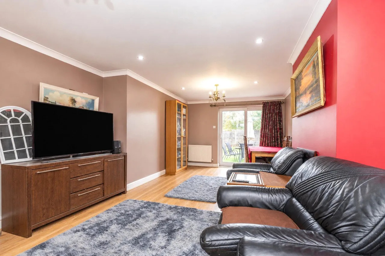 Little Oxhey Lane, Watford Fees Apply, WD19, photo 10