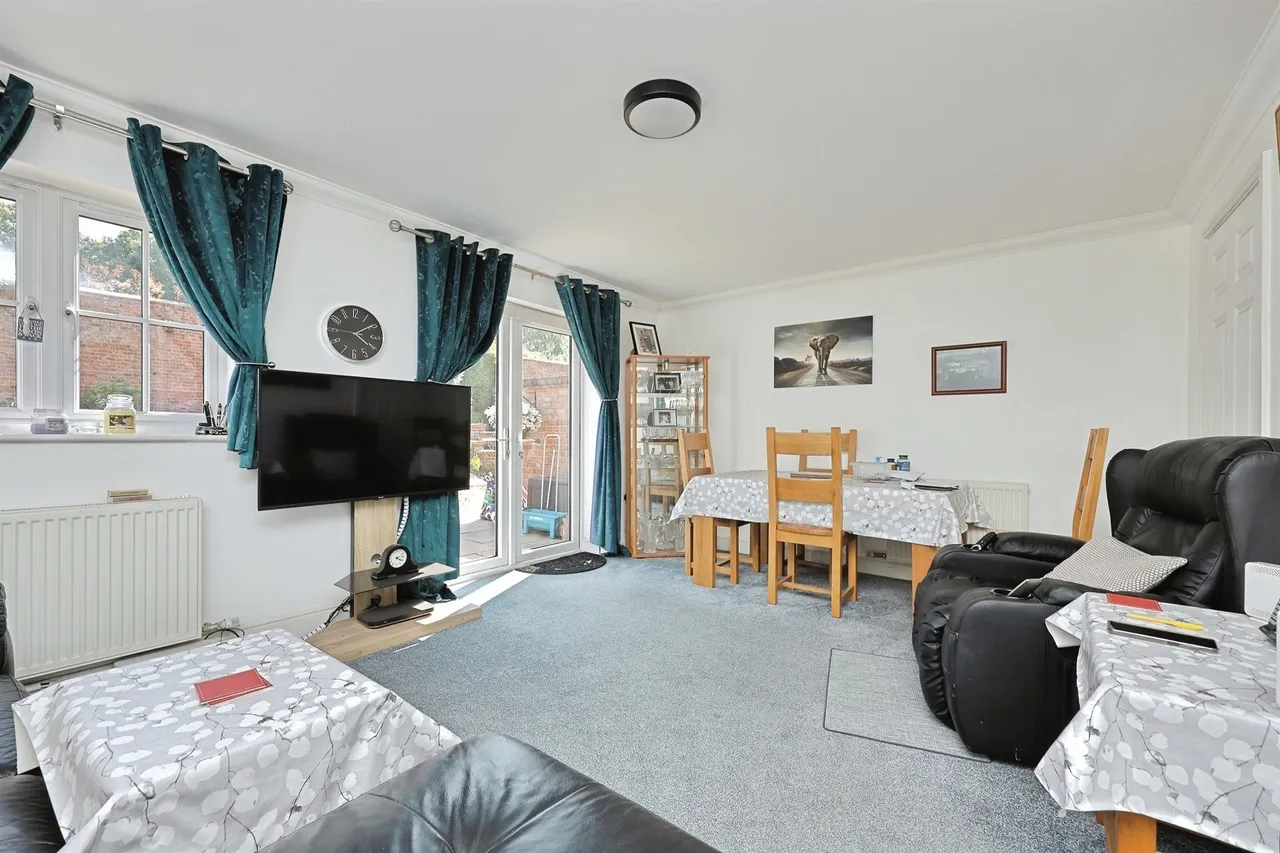Bilney Hall, East Bilney, Dereham, photo 5