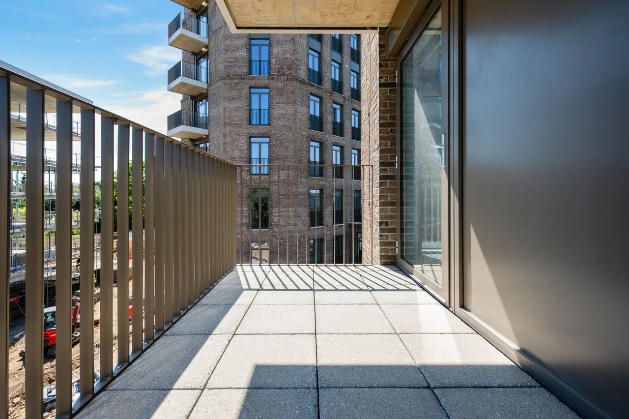 Medawar Drive, London, NW7, photo 8