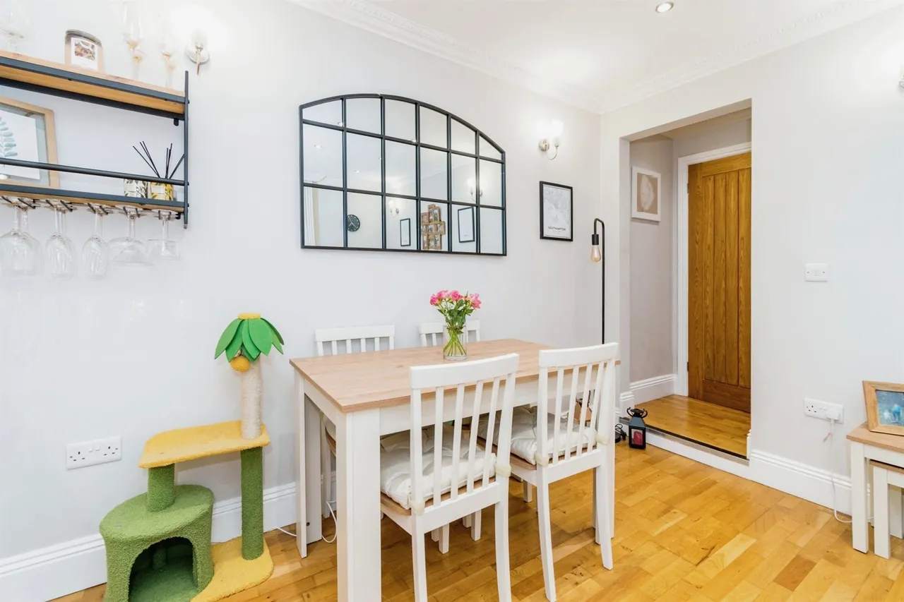 Court Road, Southampton, photo 7