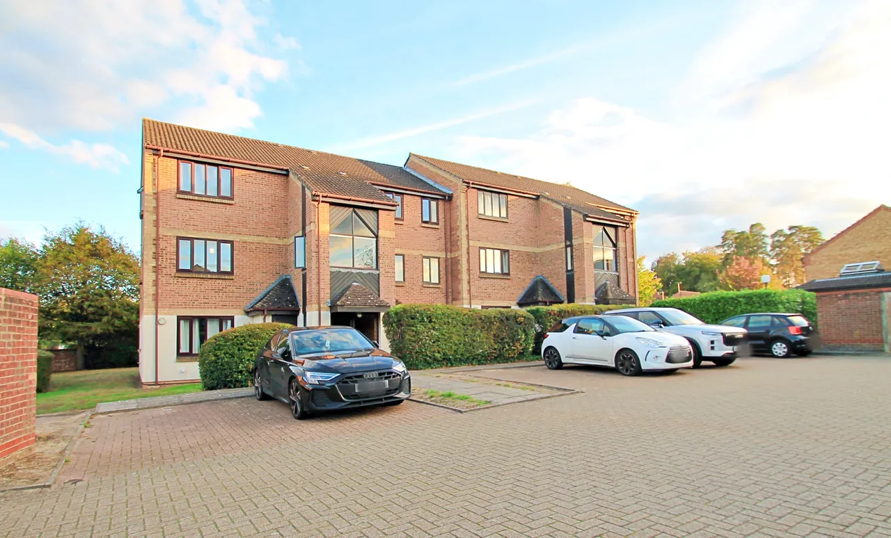 1 bed flat for sale, Pyegrove Chase, Bracknell, RG12