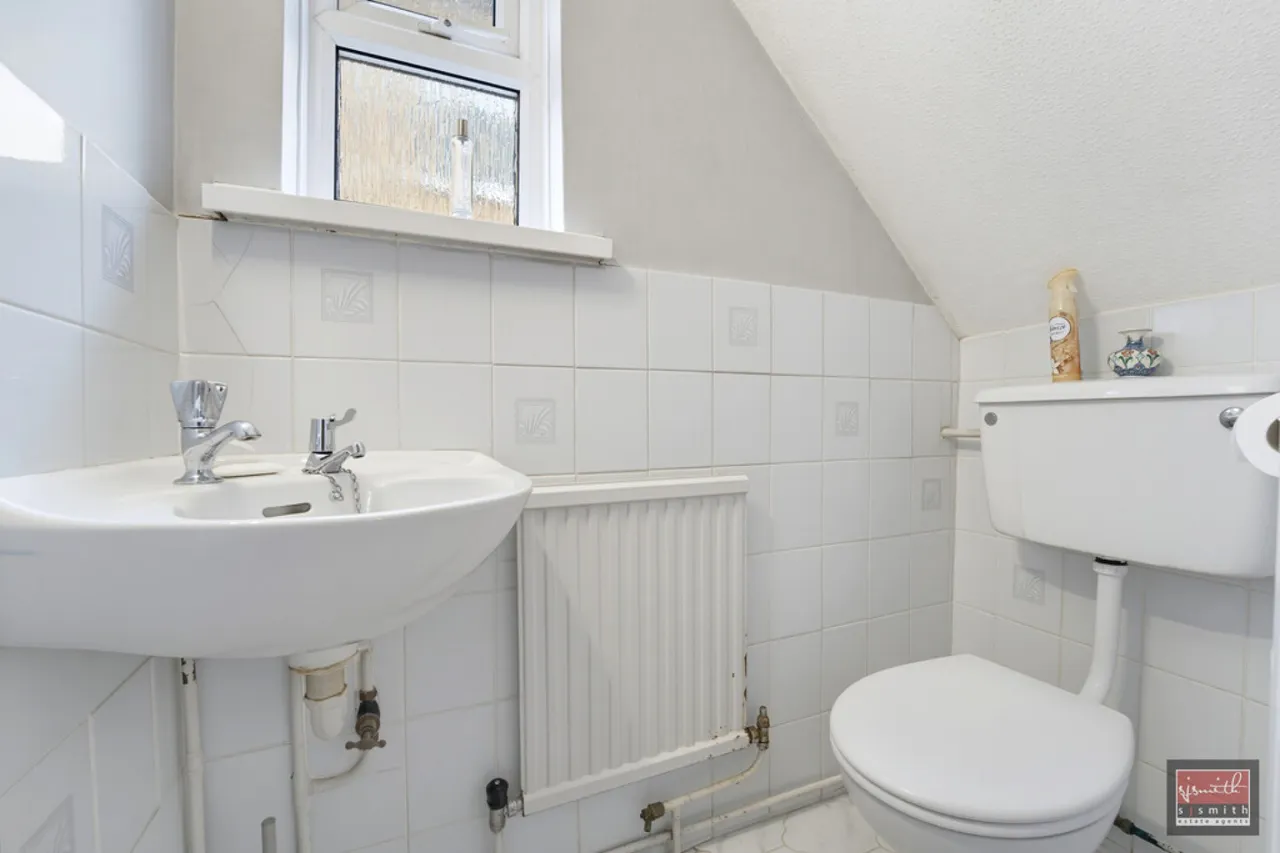 Stanwell Road, Ashford, photo 8