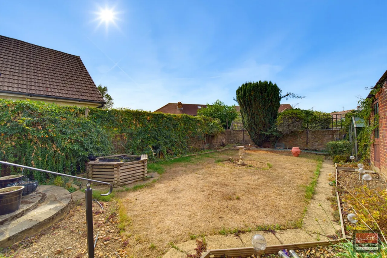 Stanwell Road, Ashford, photo 15