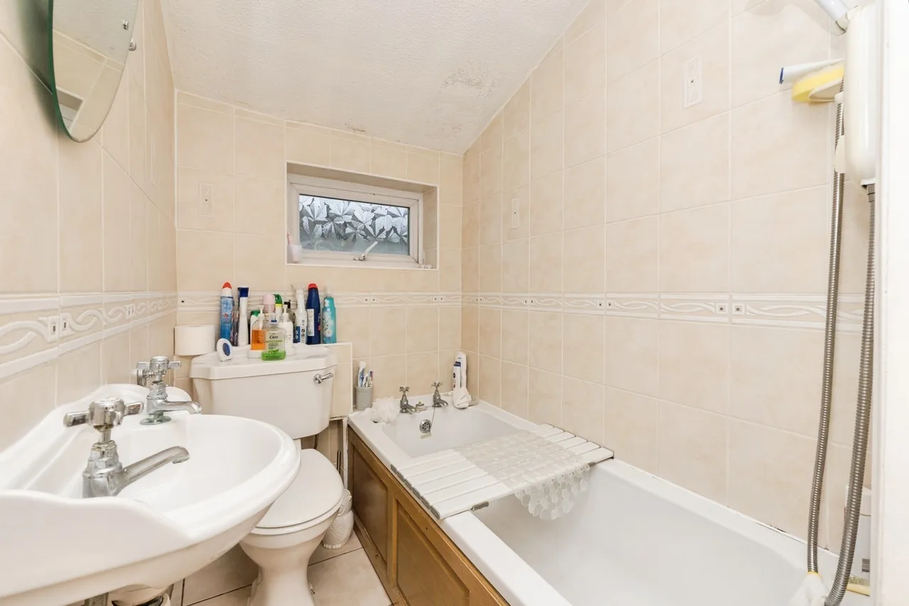 Winchester Road, Bristol, Somerset, BS4, photo 18