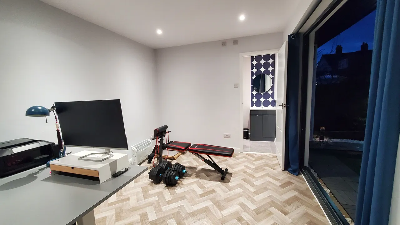 Twickenham, TW2, photo 21