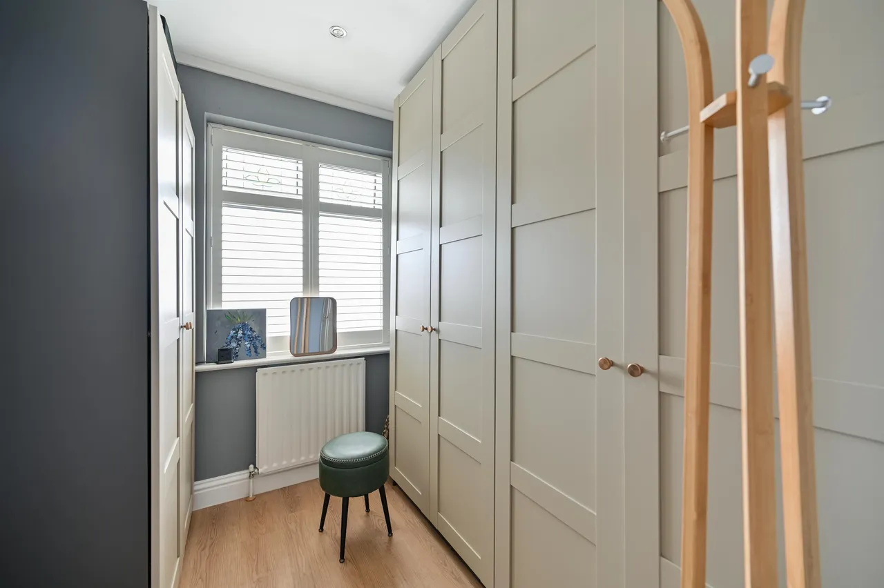 Twickenham, TW2, photo 9