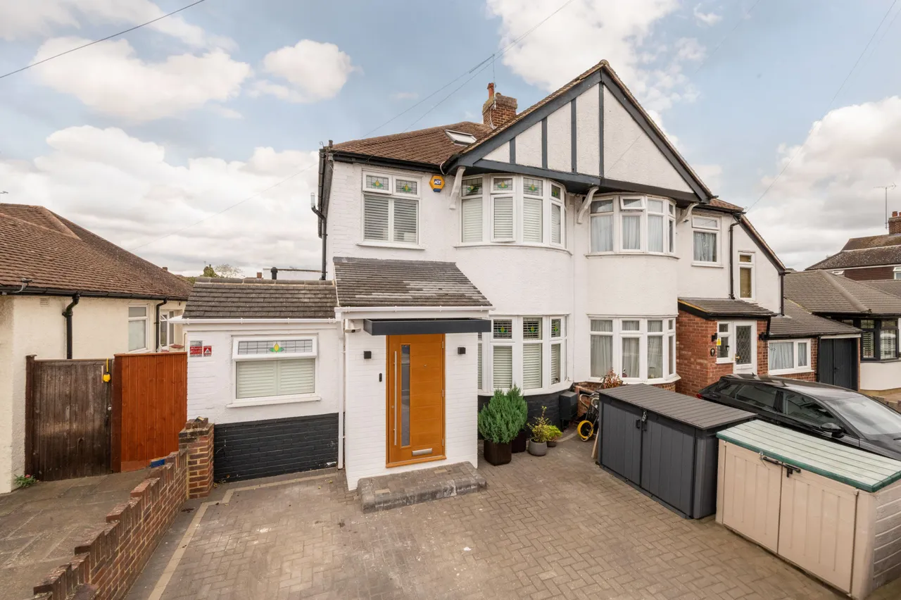 3 bed house for sale, Twickenham, TW2