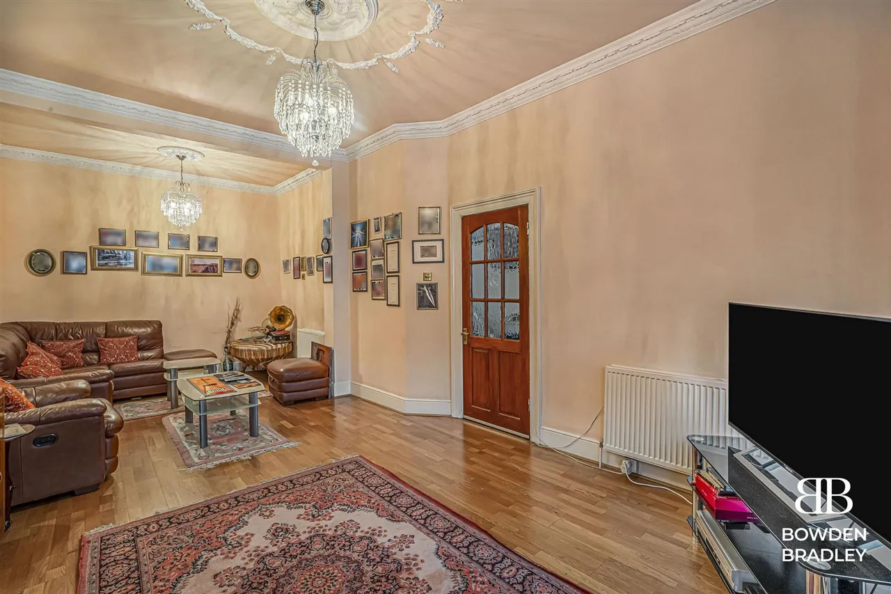 Courtland Avenue, Ilford, IG1, photo 5