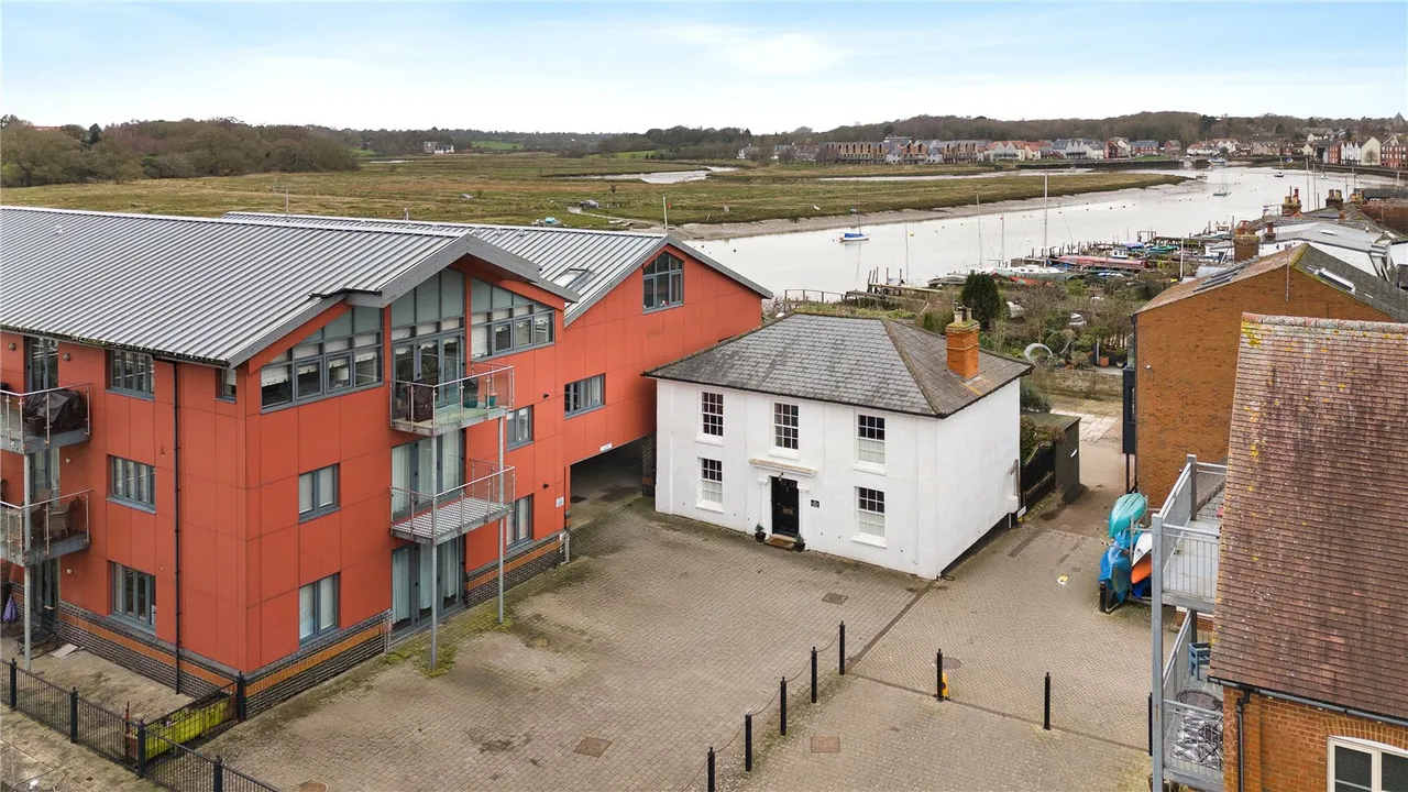Walter Radcliffe Road, Wivenhoe, CO7, photo 3