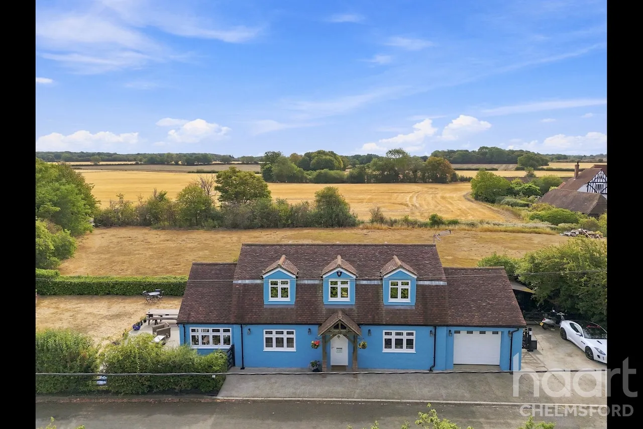 3 bed house for sale, Braintree Road, Chelmsford, CM3