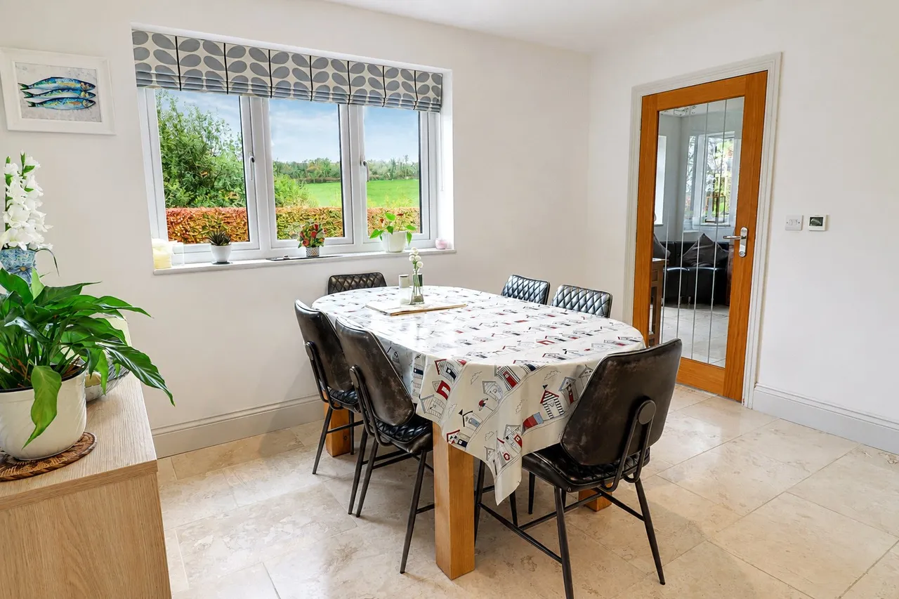 Tavistock Road, Launceston, PL15, photo 16