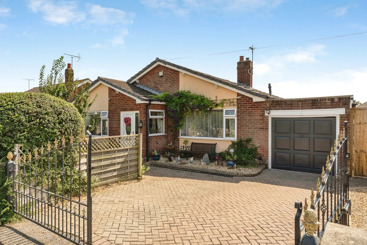 Hawkesbury Road, Buckley, CH7, photo 32