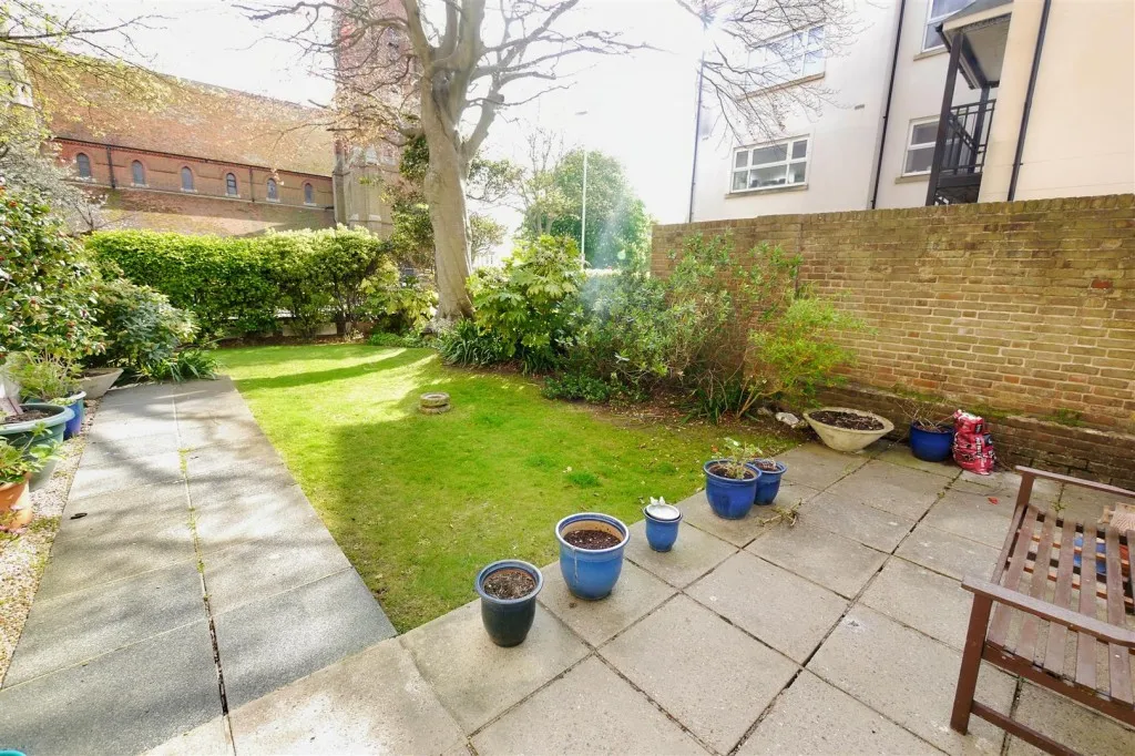 Gratwicke Road, Worthing, BN11, photo 8