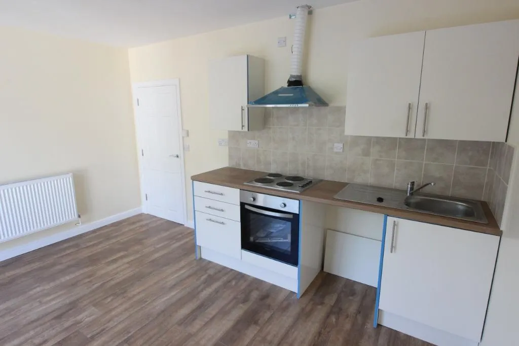 Jenkins Street, Hopkinstown, CF37, photo 2