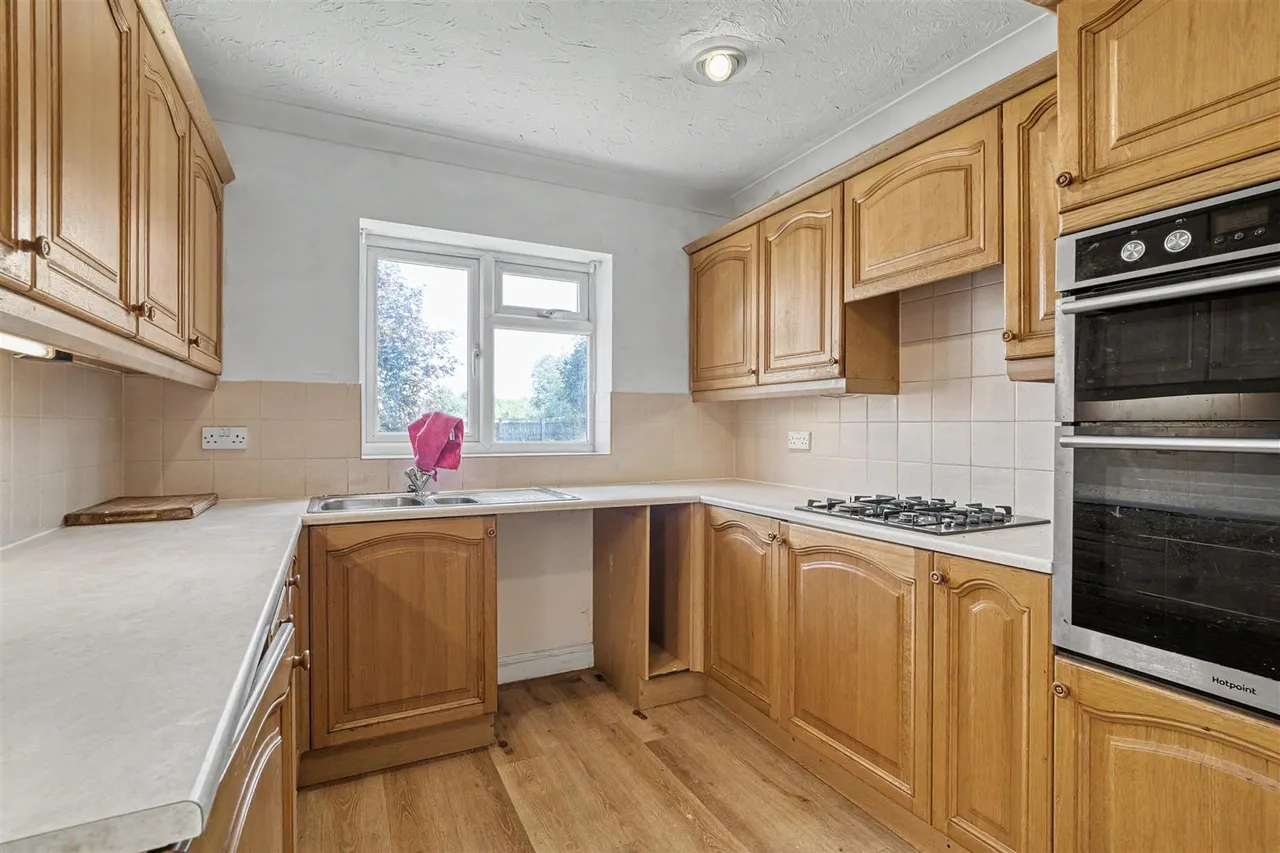 Jarvis Way, Stalbridge, photo 2