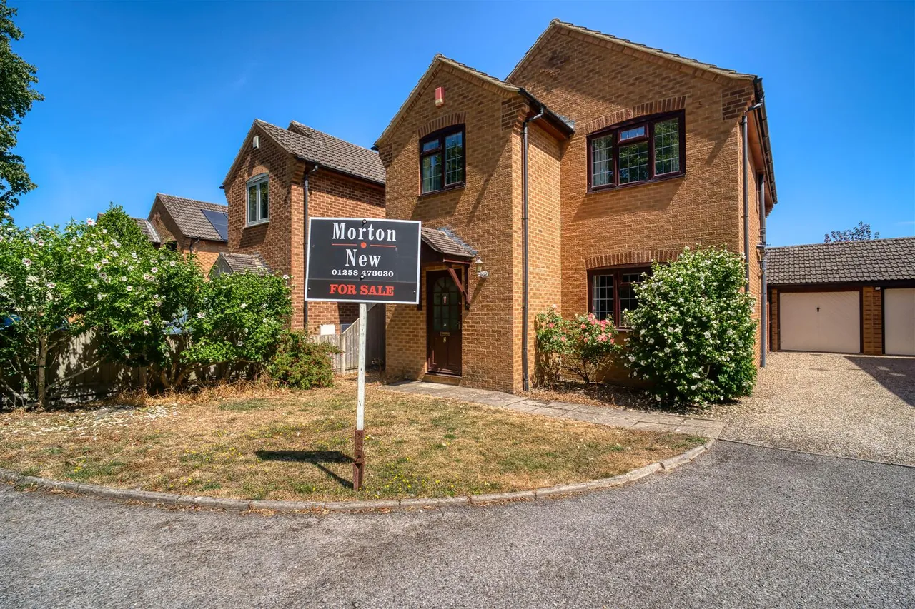 4 bed house for sale, Jarvis Way, Stalbridge