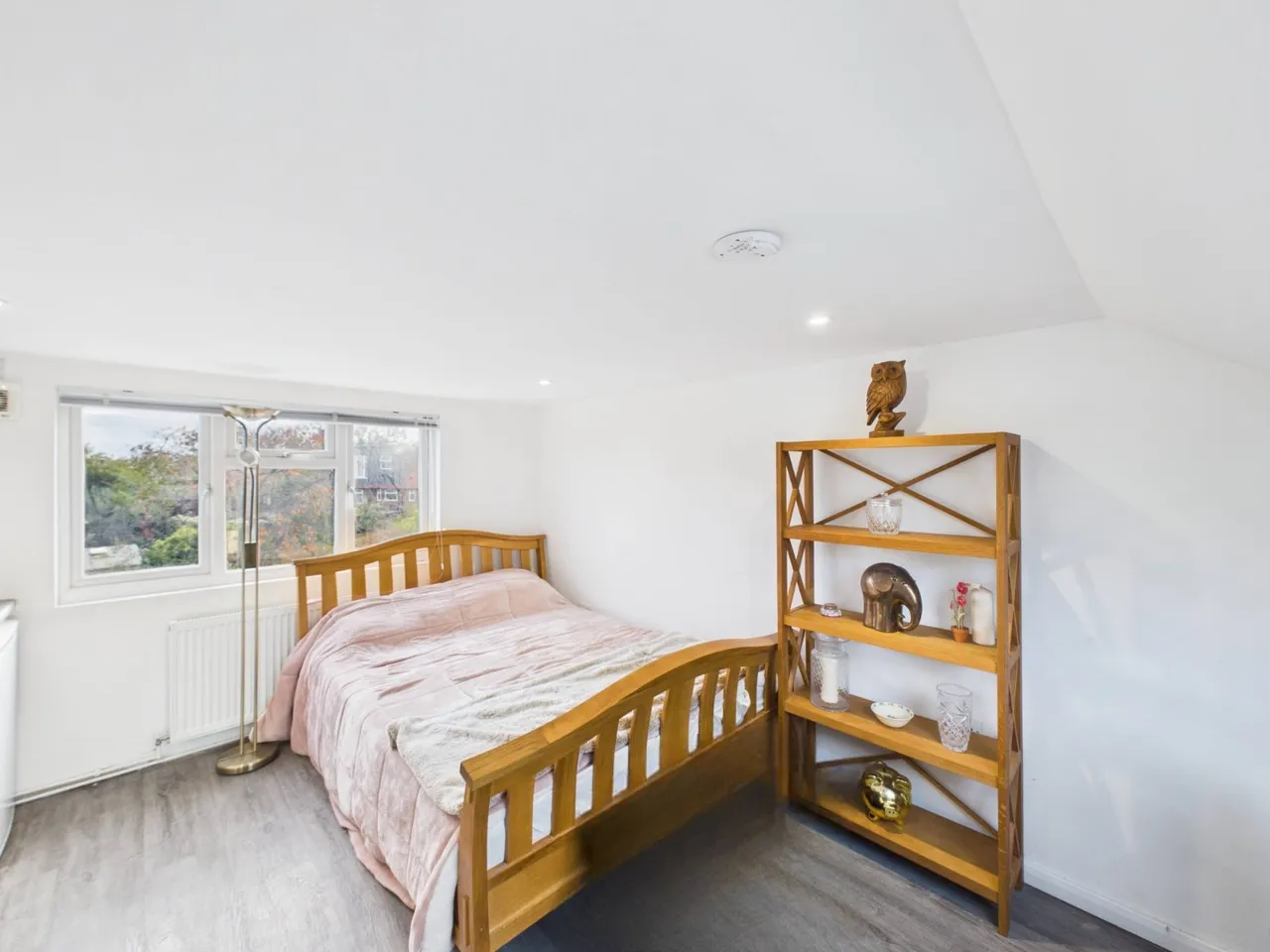 Ashford, Surrey, photo 10