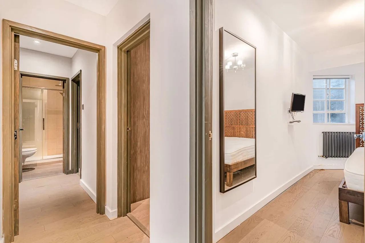 Hyde Park Place, London, W2, photo 11