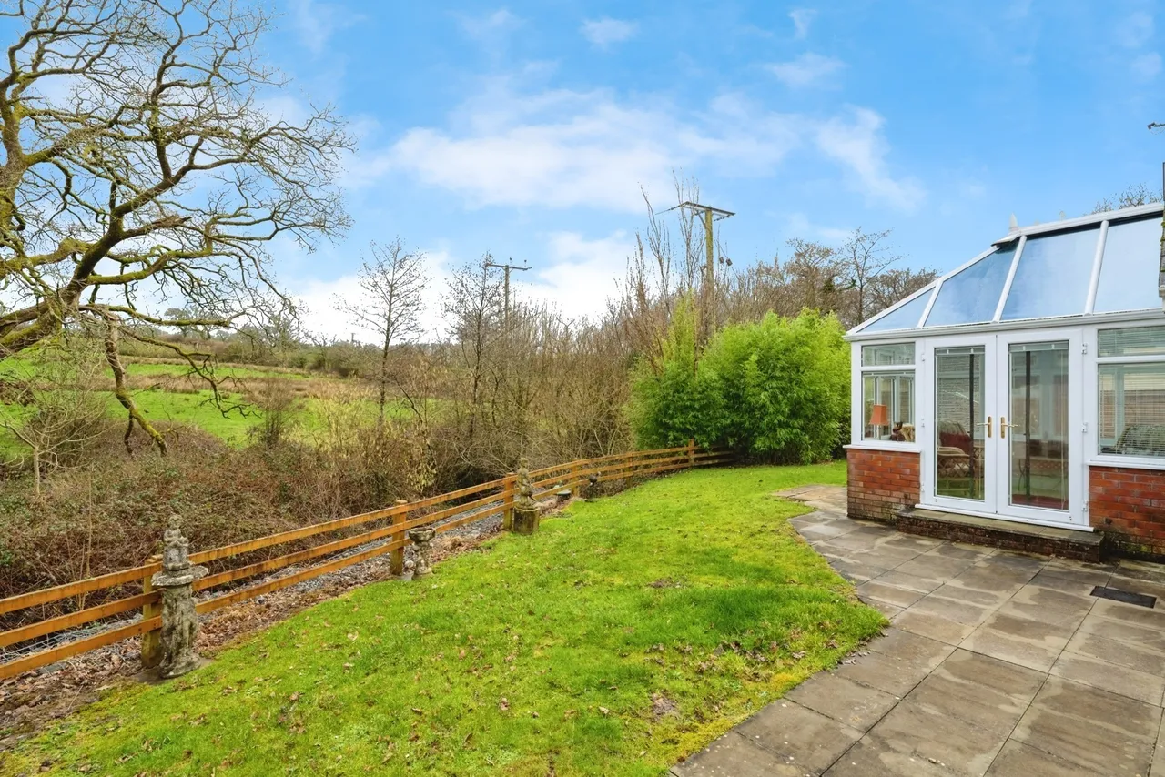 Uwchgwendraeth, Drefach, SA14, photo 5