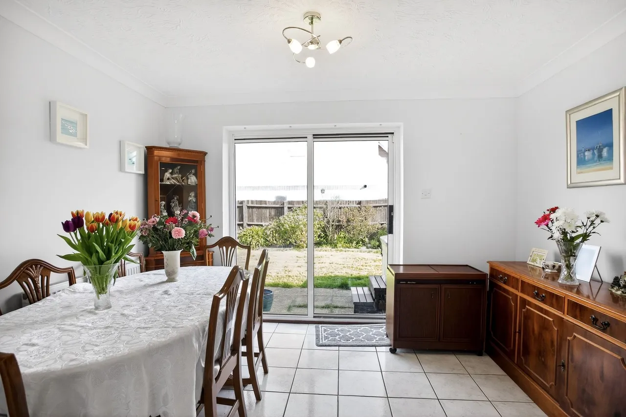 Avebury Close, Bracklesham Bay, PO20, photo 4