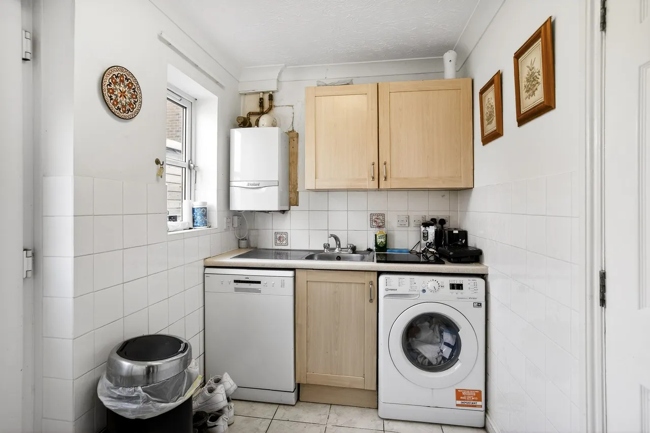Avebury Close, Bracklesham Bay, PO20, photo 7