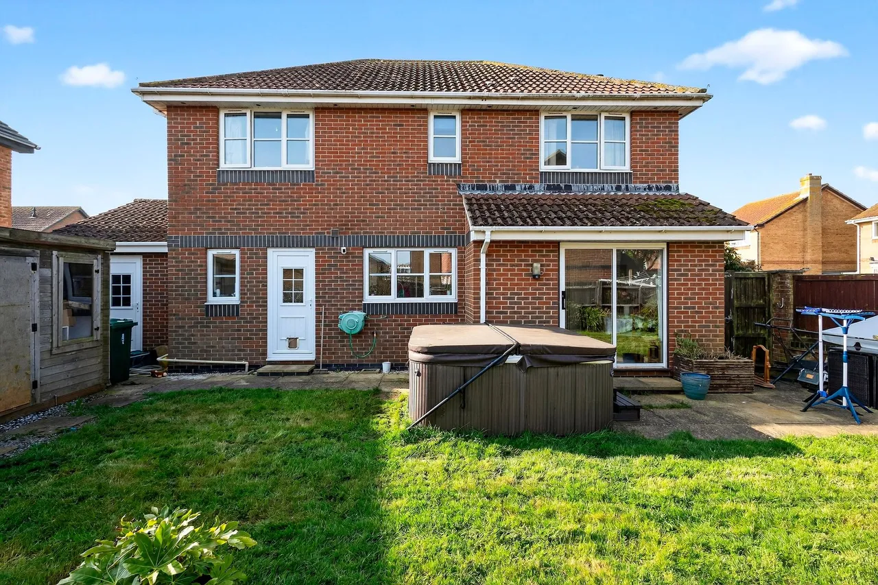 Avebury Close, Bracklesham Bay, PO20, photo 17