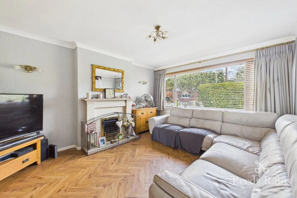 Lomond Close, Woodsmoor, Cheshire, SK2, photo 5