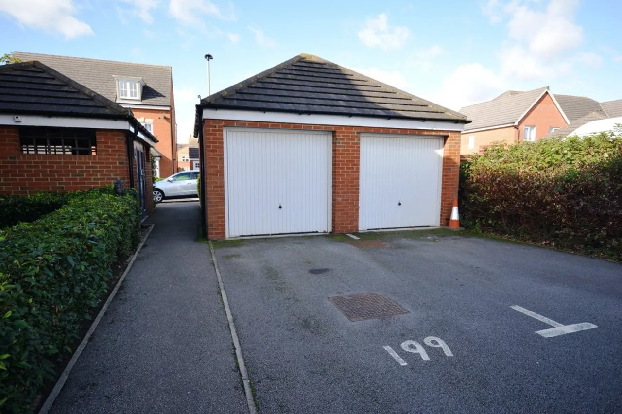 Crowe Road, Bedford, photo 5