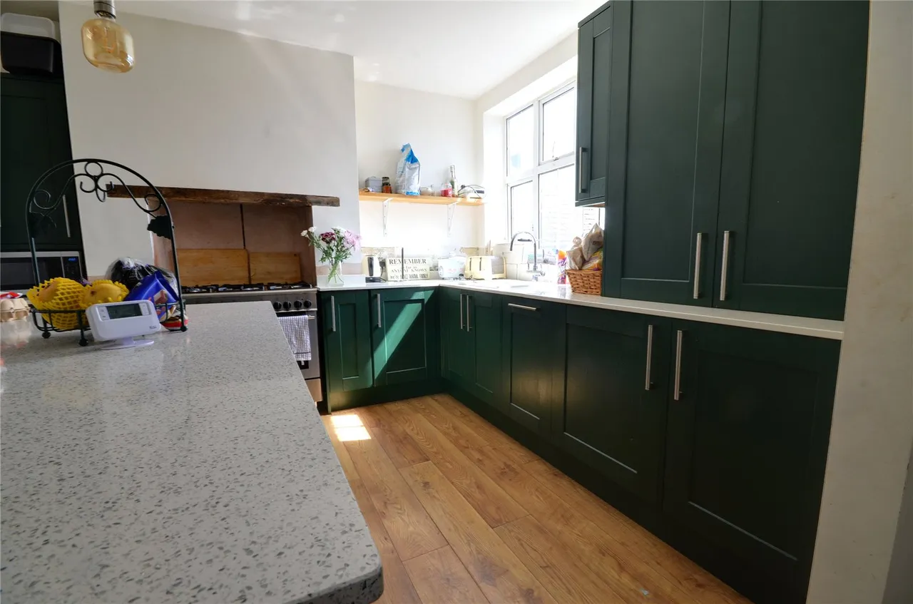 London Road, East Grinstead, RH19, photo 7