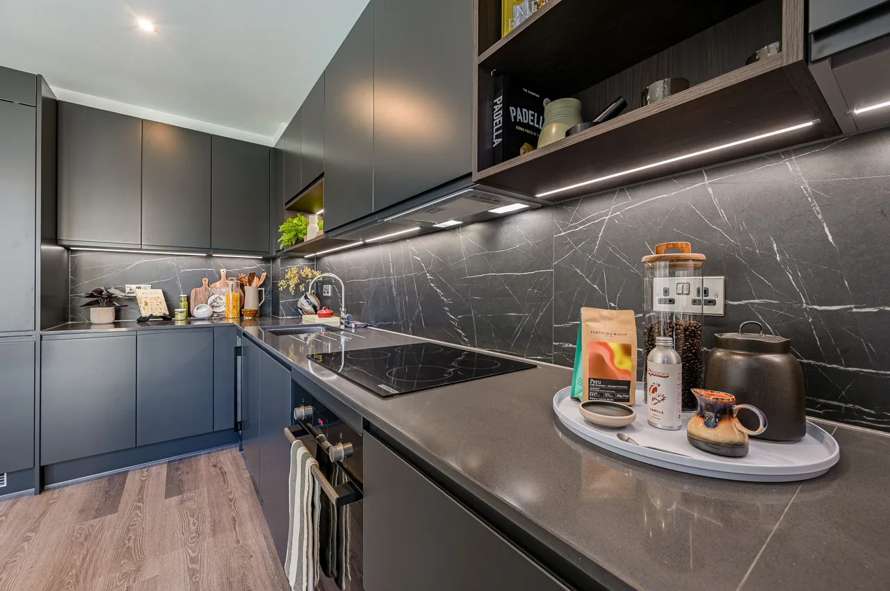 Showflat 2 (2 bed) Navigator Place, Kidbrooke Village, photo 4