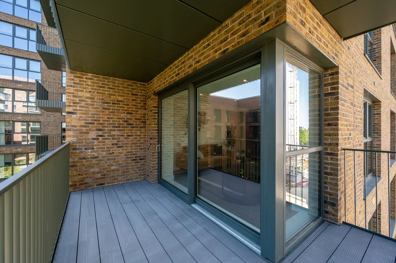 Showflat 2 (2 bed) Navigator Place, Kidbrooke Village, photo 12