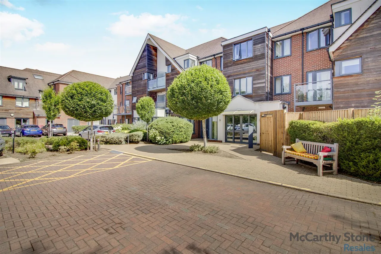 Darkes Lane, Potters Bar, EN6, photo 2