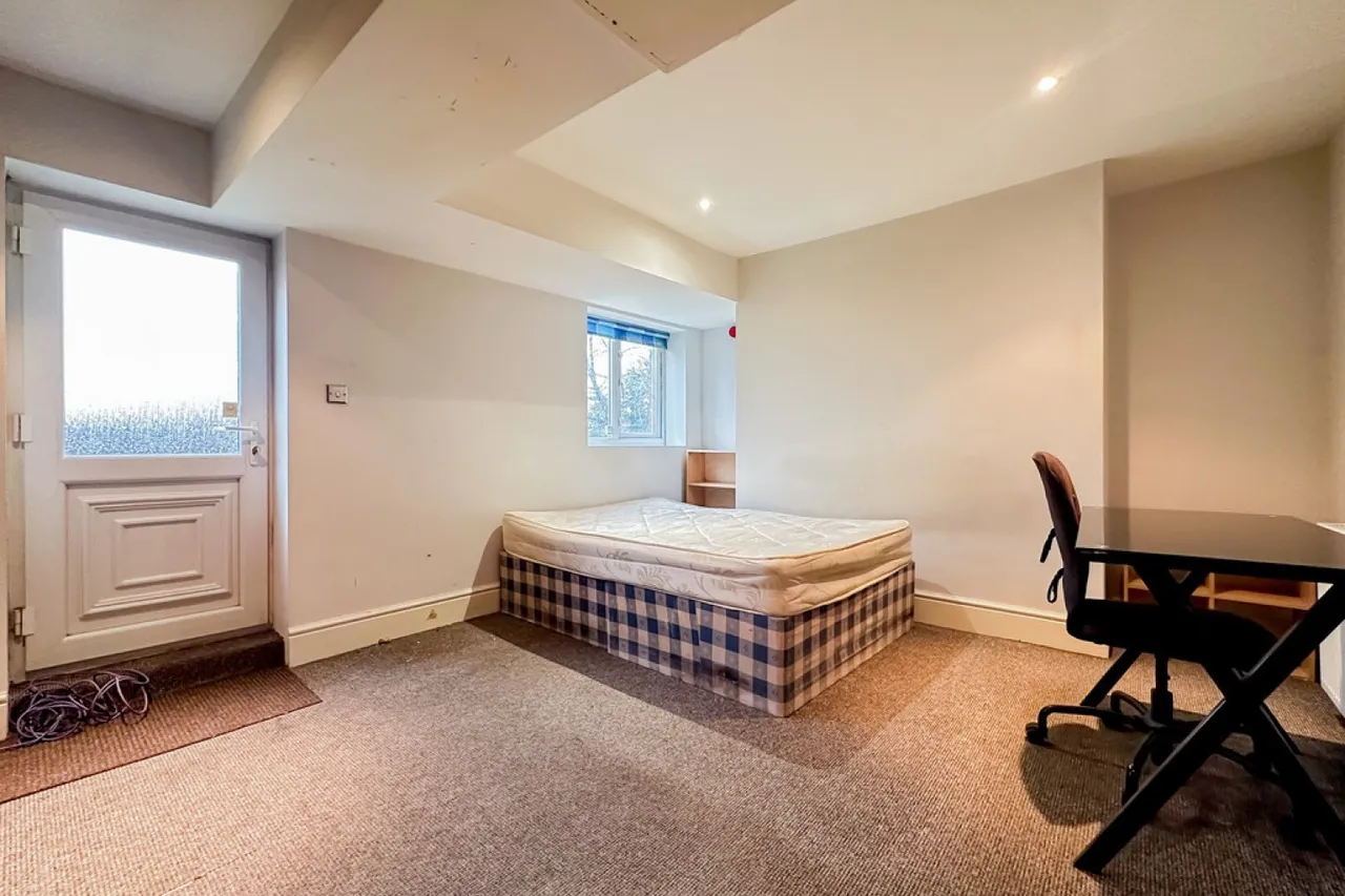 160b &amp; 162 Uttoxeter New Road, Derby, photo 6