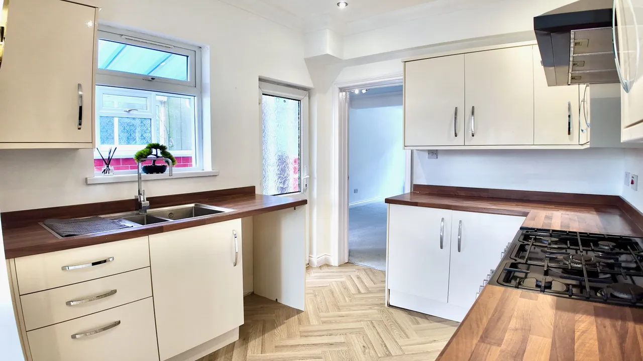 Greenfield, Newbridge, NP11, photo 10