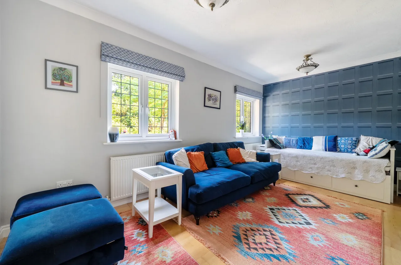 Orchard End, Rowledge, Farnham, Surrey, GU10 4EE, photo 12