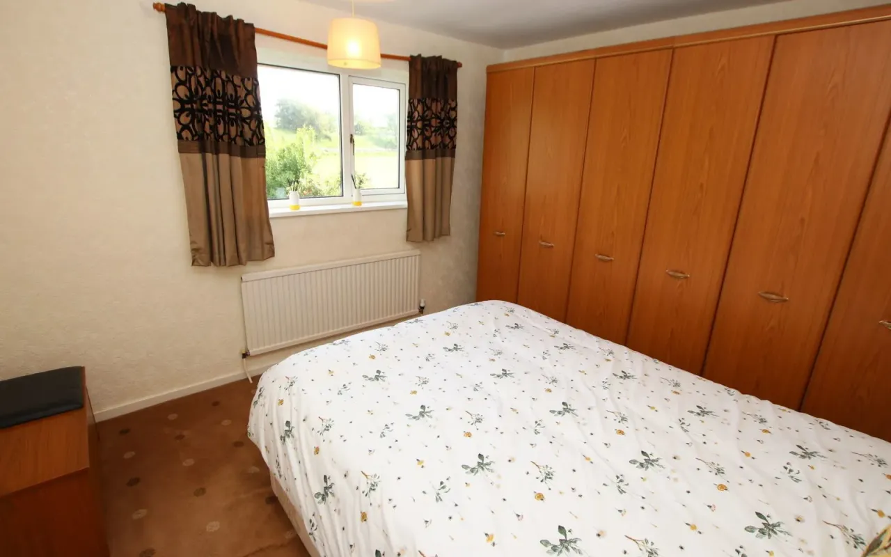 Huddersfield Road, Penistone, photo 10