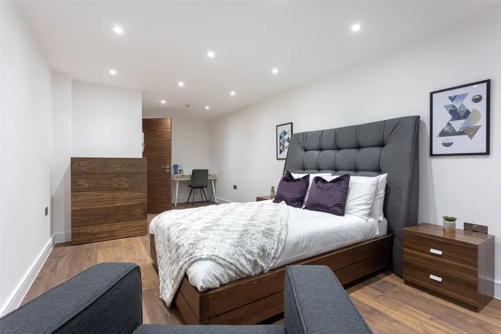 Hillcrest Road, Ealing, W3, photo 17