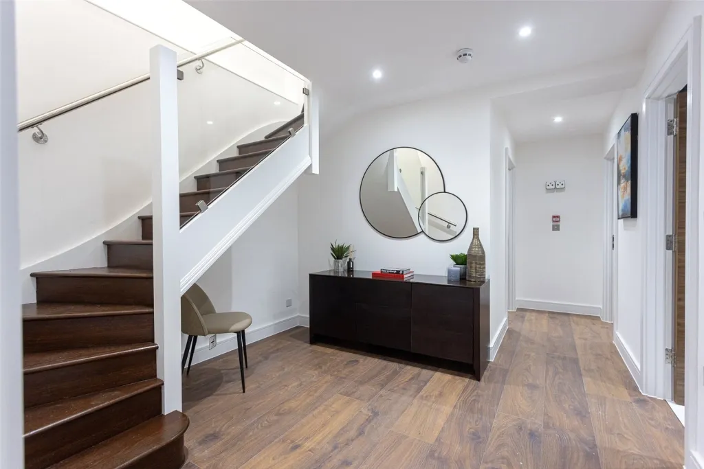 Hillcrest Road, Ealing, W3, photo 14