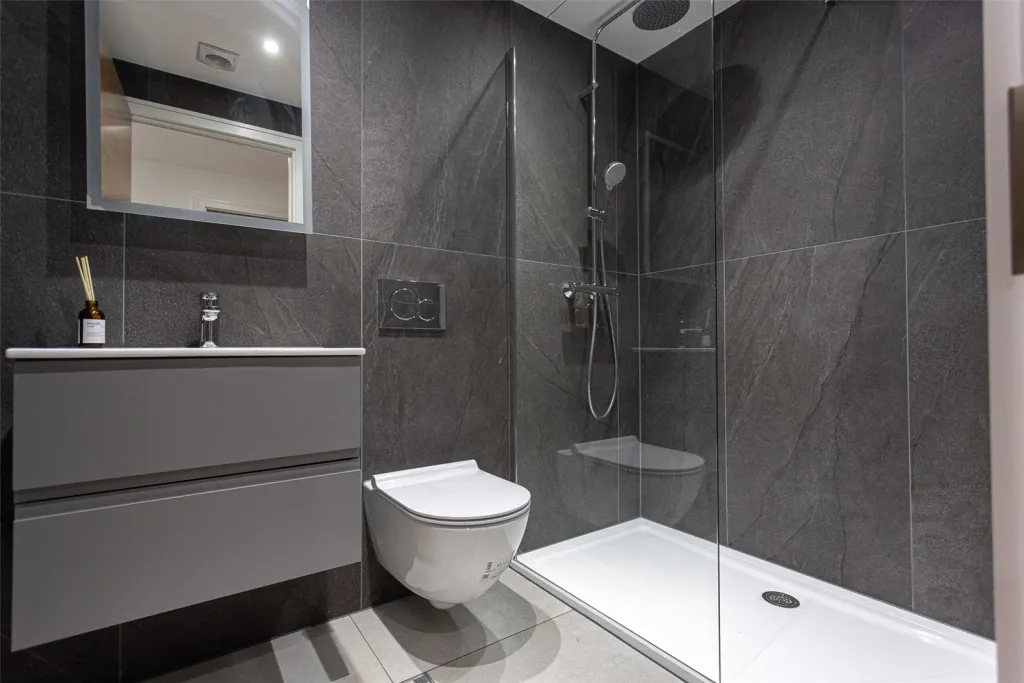 Hillcrest Road, Ealing, W3, photo 16