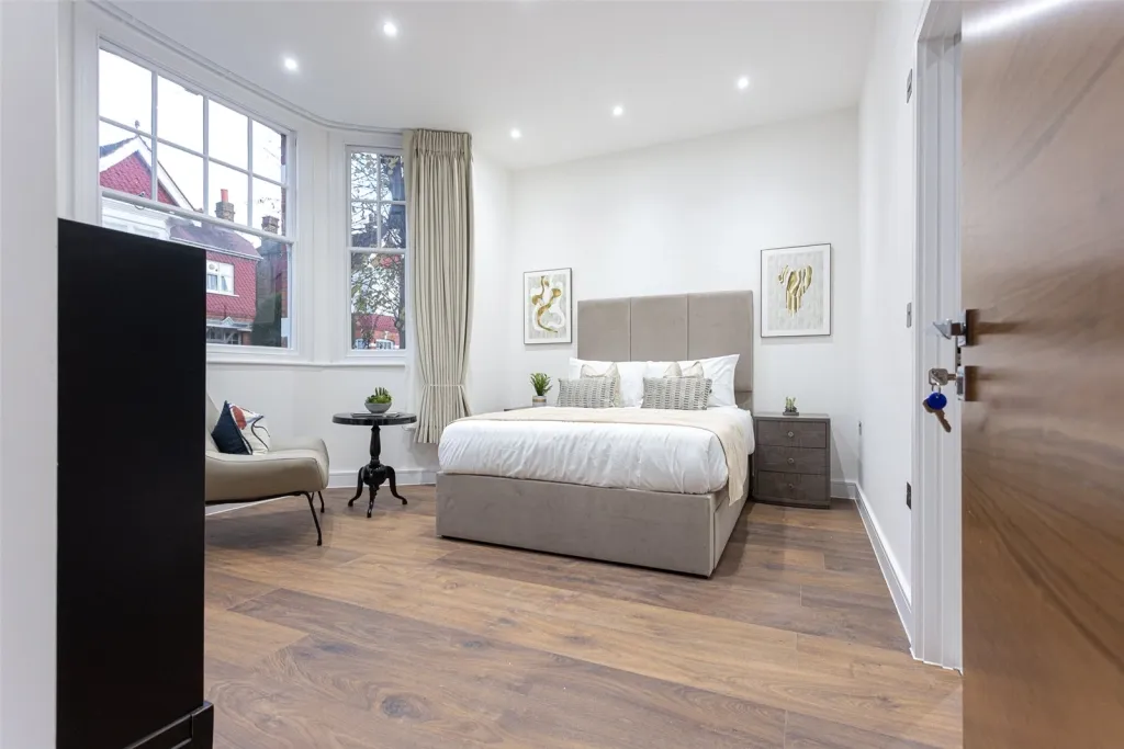 Hillcrest Road, Ealing, W3, photo 5
