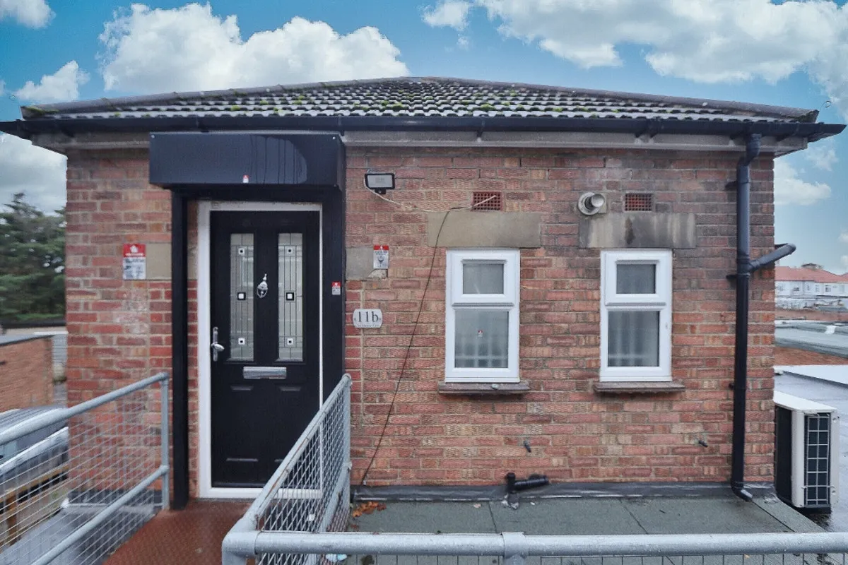 property for sale — Clockhouse Lane, Romford, Collier Row, RM5 3PH