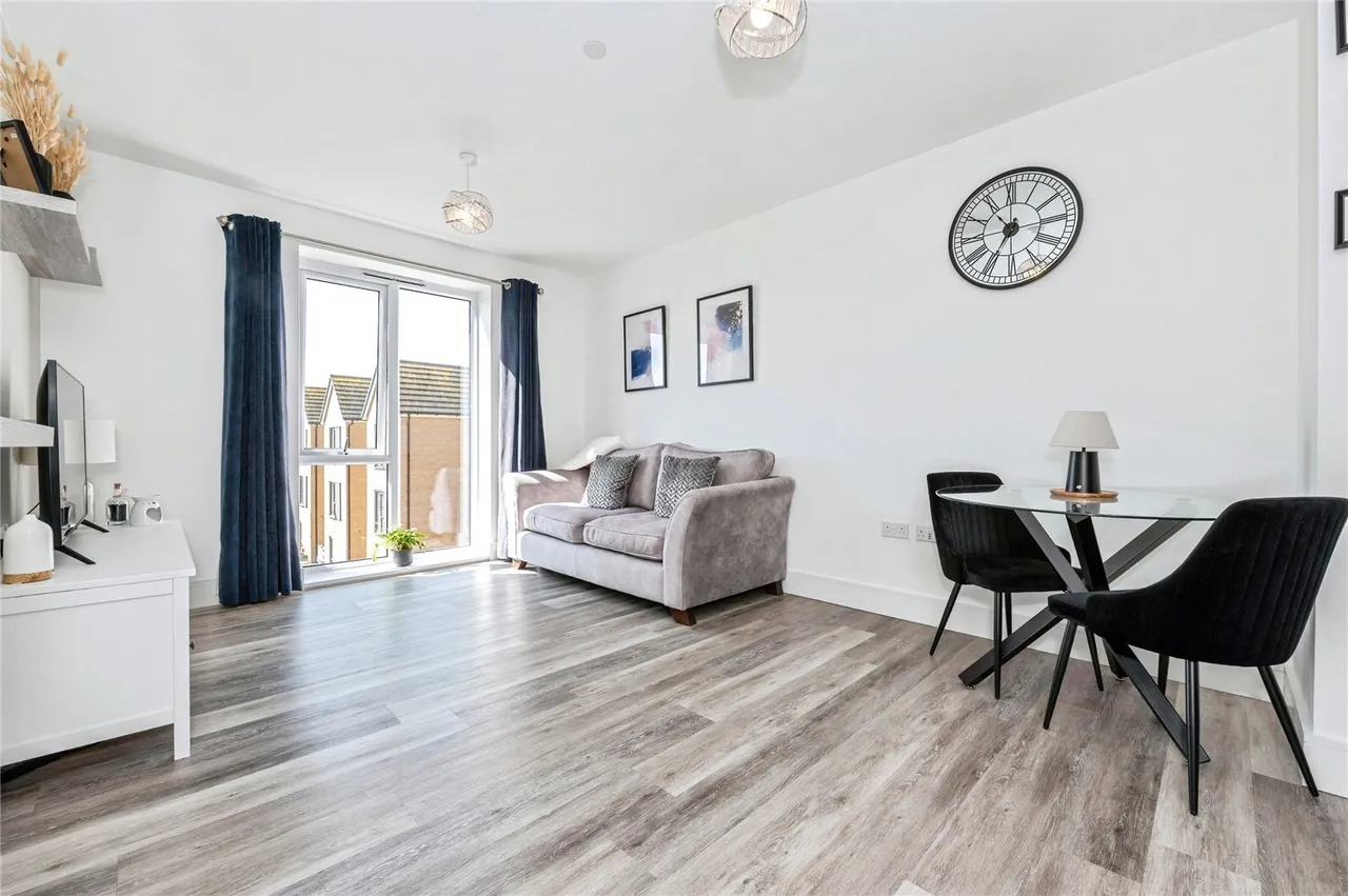 Windstar Drive, South Ockendon, Essex, RM15, photo 4